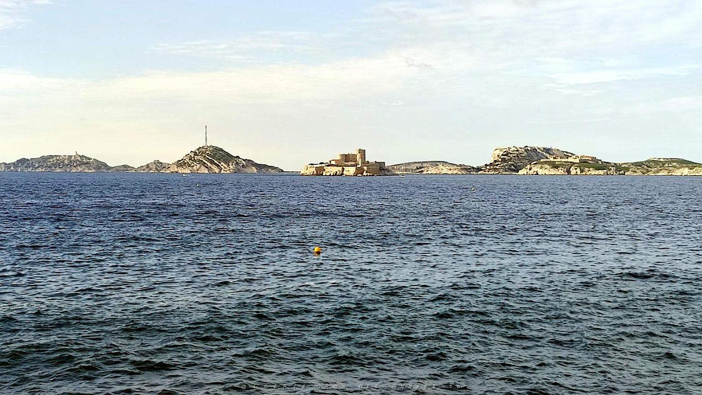 2022 12 MARSEILLE-ENDOUME DU PORT DE MALMOUSQUE A MALDORME (54).jpg